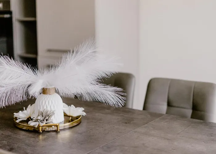 Apartment La88 Bayview Iii