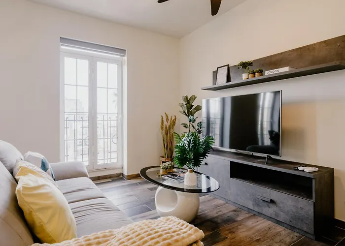 La88 Bayview Iii Apartment