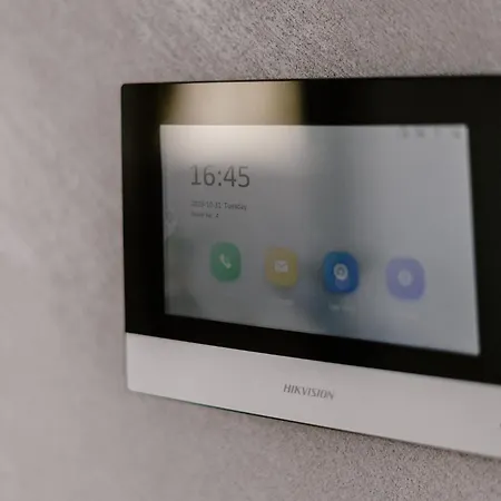 アパート La88 Bayview Iii スリーマ